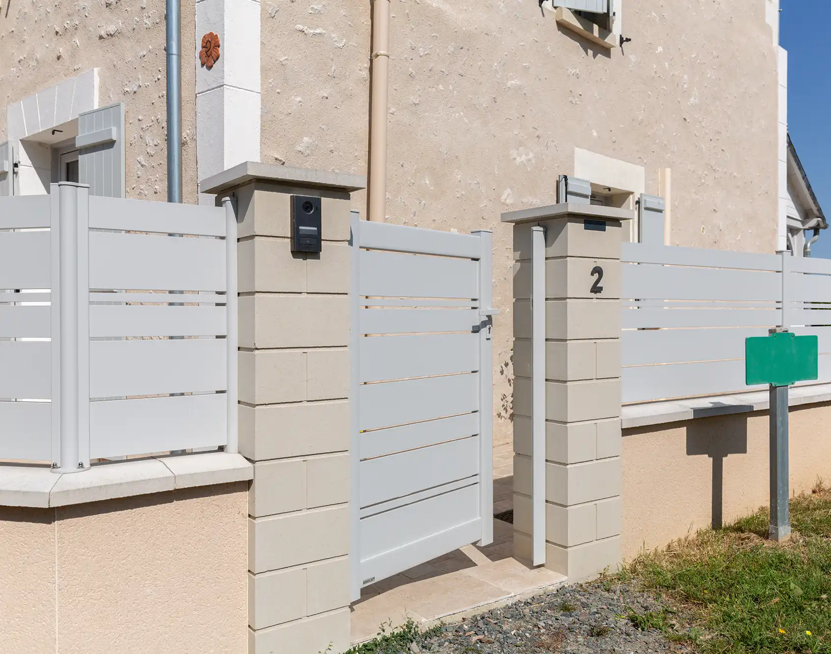 Portillon ajouré aluminium Spas - Kostum
